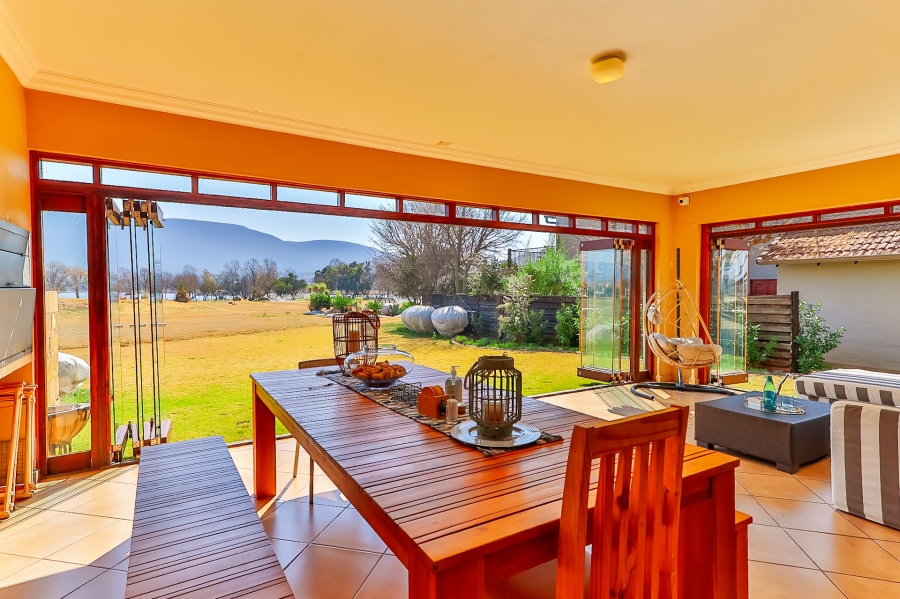 3 Bedroom Property for Sale in The Coves North West